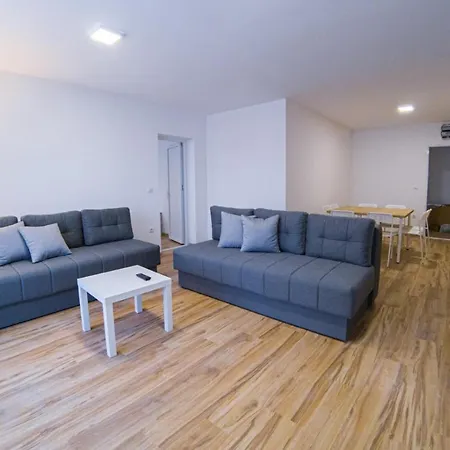 Apartment Milutinn-visterija