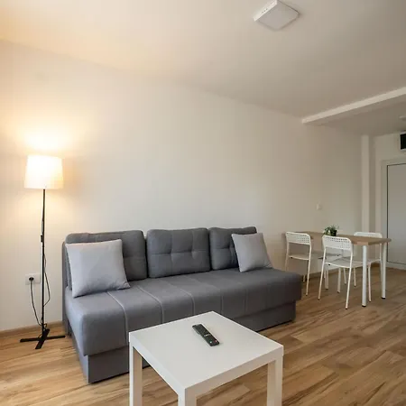 Milutinn-visterija * סוקו בניה